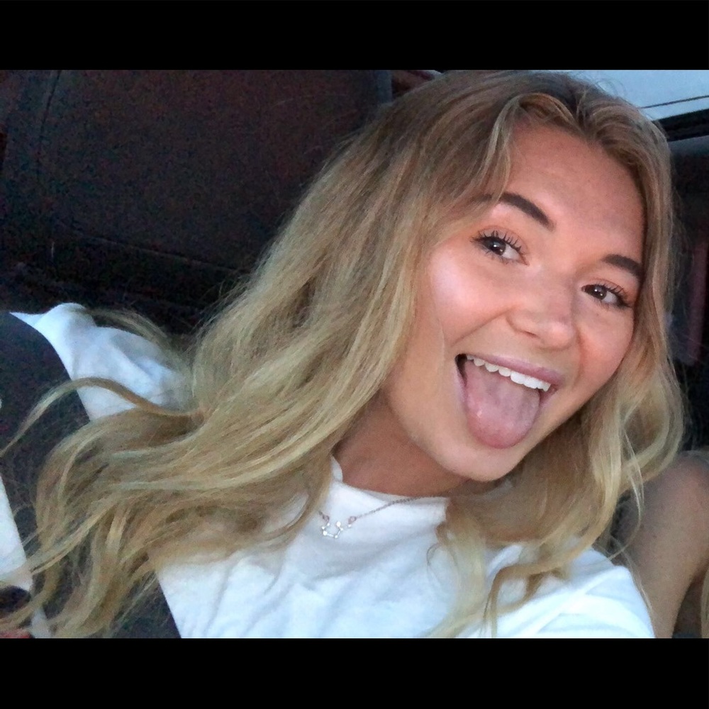 Meet your Posher, Gabby